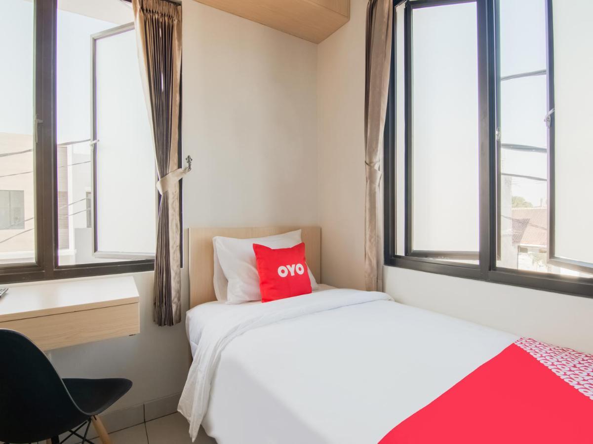 Oyo 3824 Columbus Residence J1 Telukjambe Zewnętrze zdjęcie