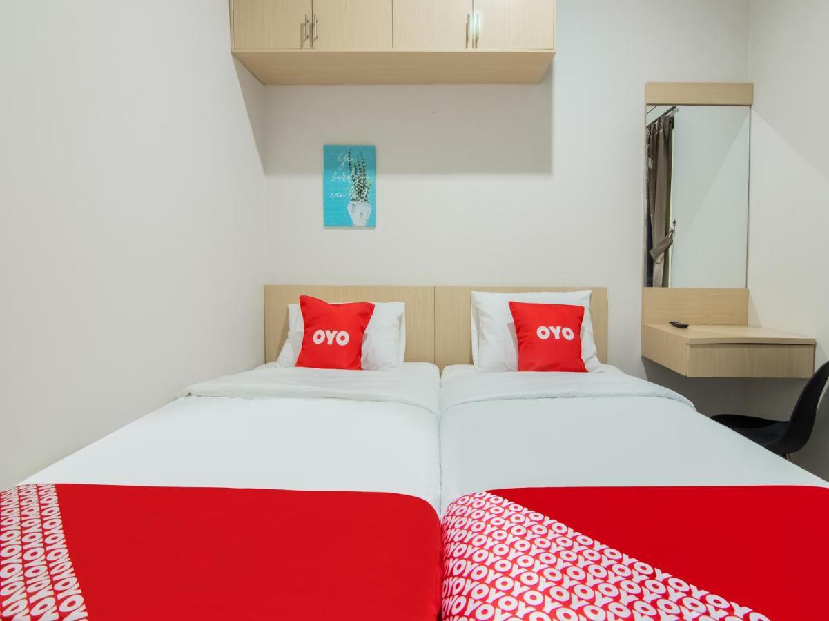 Oyo 3824 Columbus Residence J1 Telukjambe Zewnętrze zdjęcie