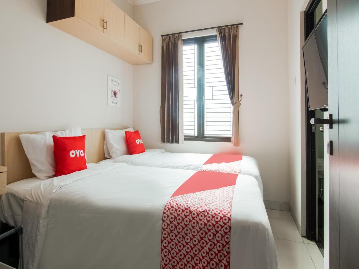 Oyo 3824 Columbus Residence J1 Telukjambe Zewnętrze zdjęcie